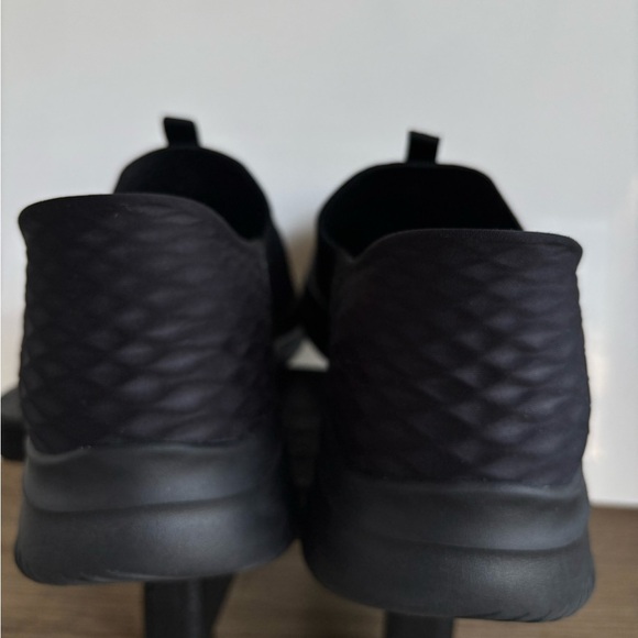 Skechers Black Slip-On Sneakers with Knit Mesh Upper - Picture 9 of 11